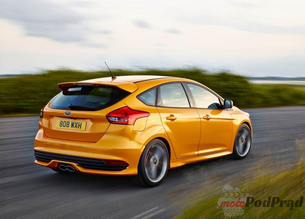 2015 Ford Focus ST (2)