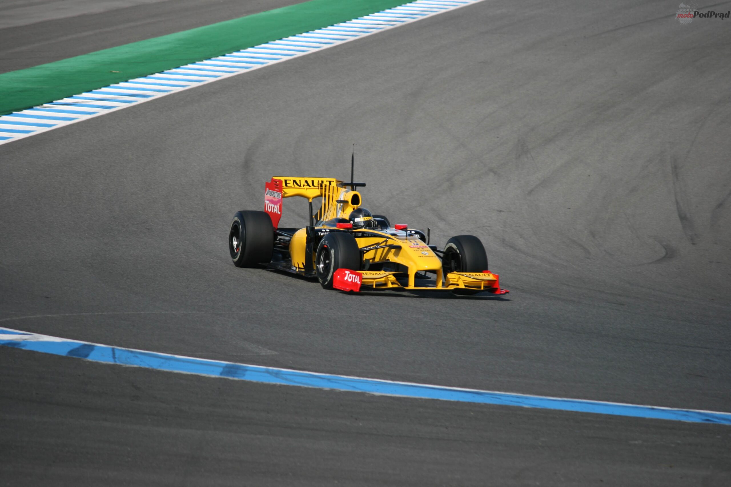 Kubica Renault Jerez scaled