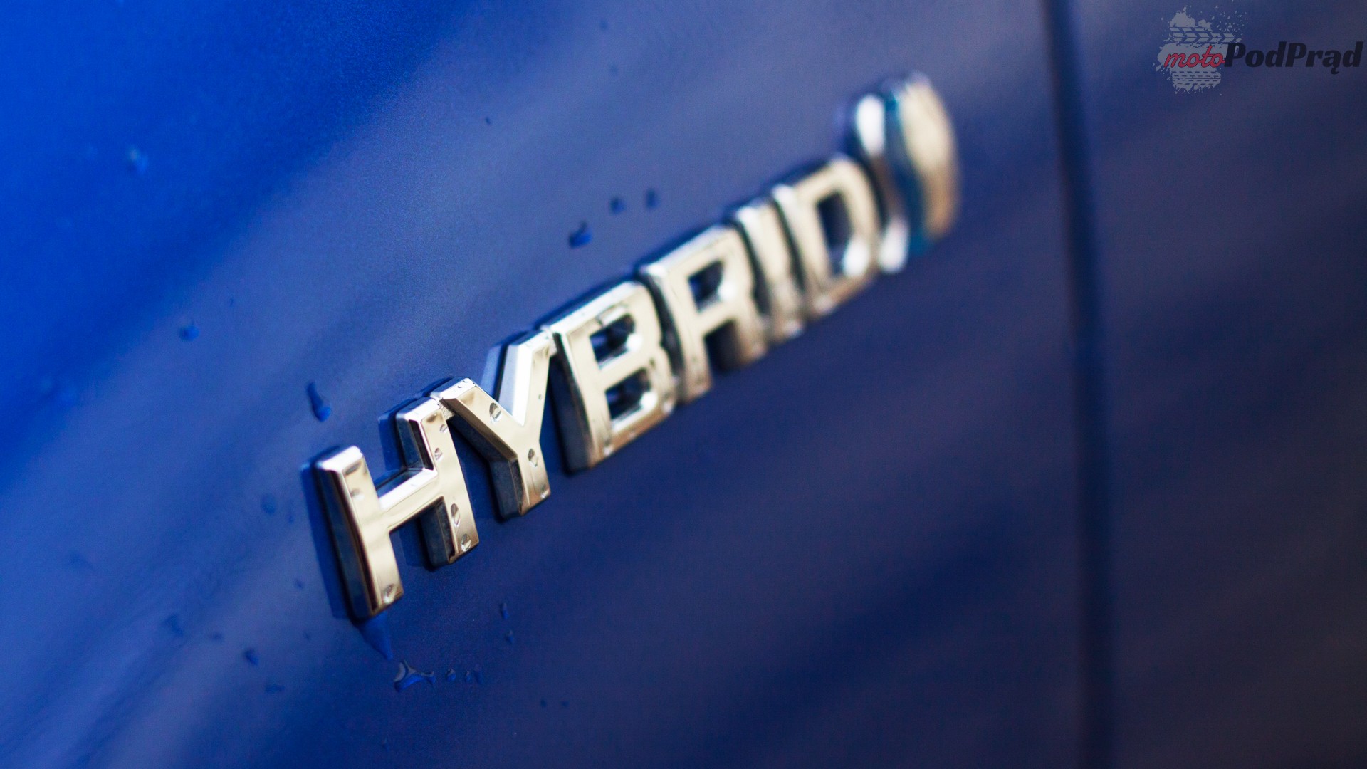 toyota yaris hybrydowa hybrid 2017 selection logo znaczek