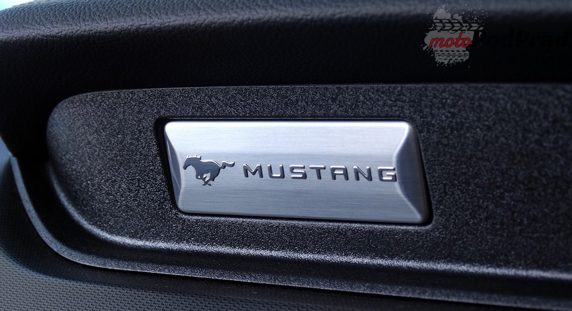 Nowy Ford Mustang glowne