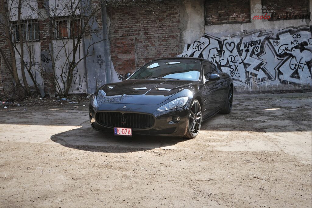 Maserati GranTurismo S 2012 33 1024x683