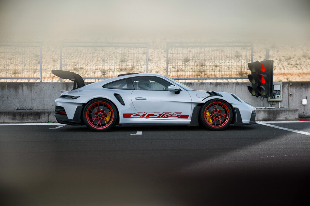 Porsche 911 GT3 RS 1