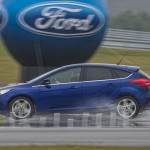 Nowy Ford Focus 2014 DDS2132